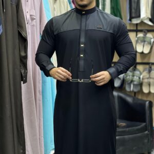 قميص اعتكاف اسود